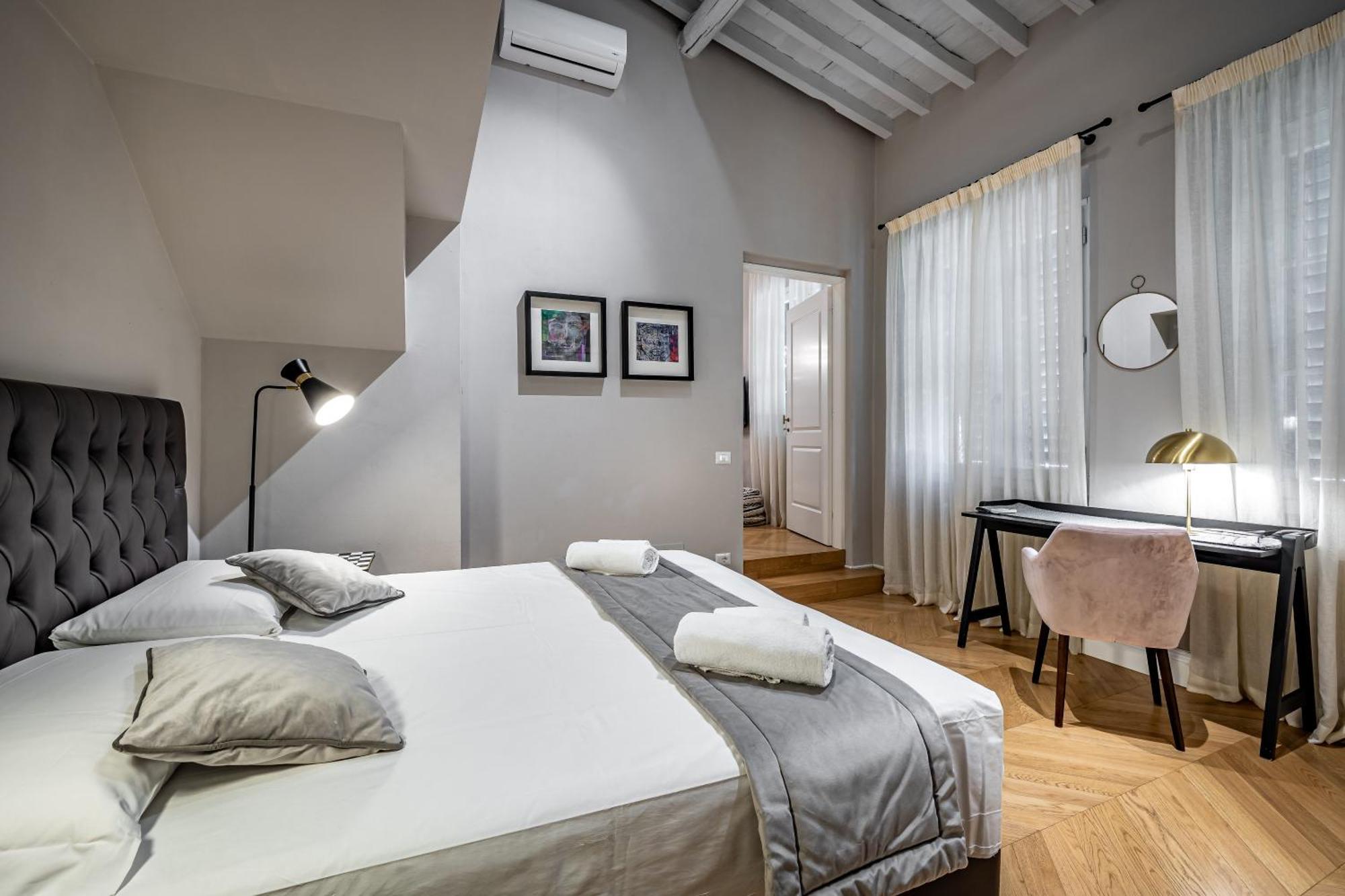 Hs4U Ricasoli Luxury apartment near Duomo N.1 Firenze Esterno foto